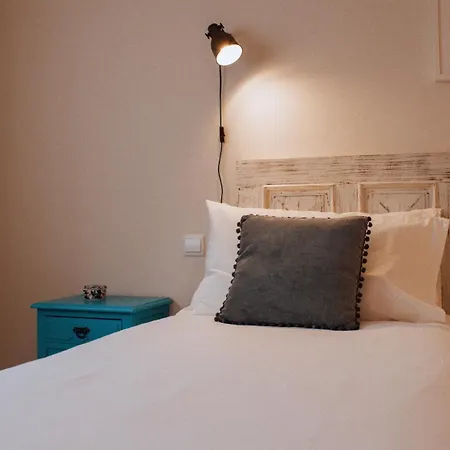 Homestay Rota - Opo Airport House